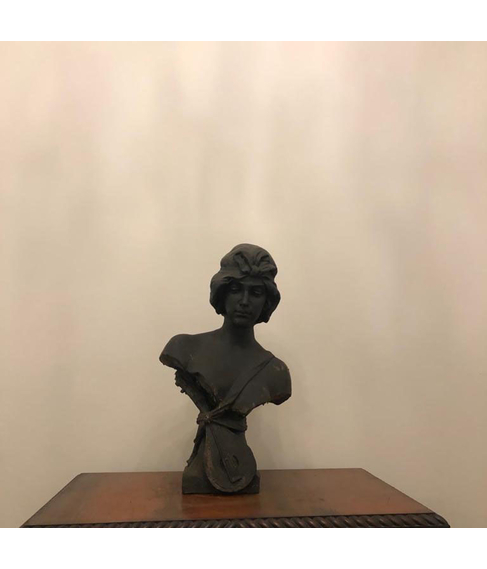 imagem de Busto Decorativo Feminino Grande 60cm - BF010