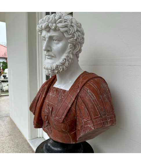 imagem de Busto Romano em Mrmore 79cm - BMP034