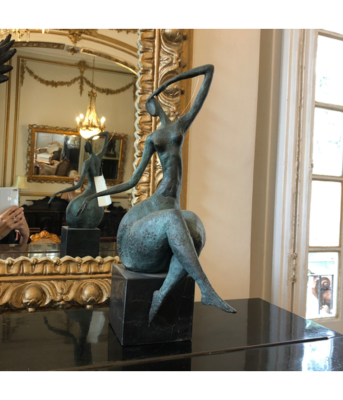 imagem de Escultura Danarina European 40cm - EBZ309