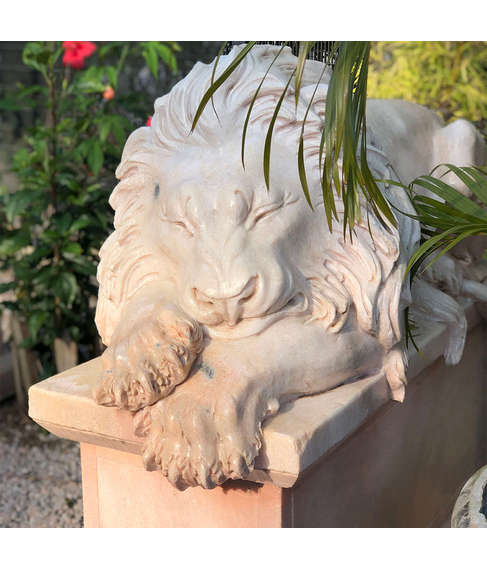 imagem de Escultura Leo Dormindo Em Mrmore Rosado 100cm - EMP202