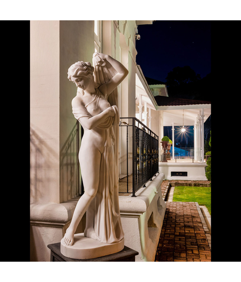 imagem de Escultura Vnus Calipgia 180cm - EMP444