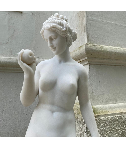 imagem de Escultura Vnus Com Maa Mod 02 160cm - EMP483