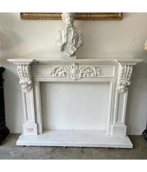 imagem de Lareira Ravena em Mrmore Branco 113cm - VRMP353